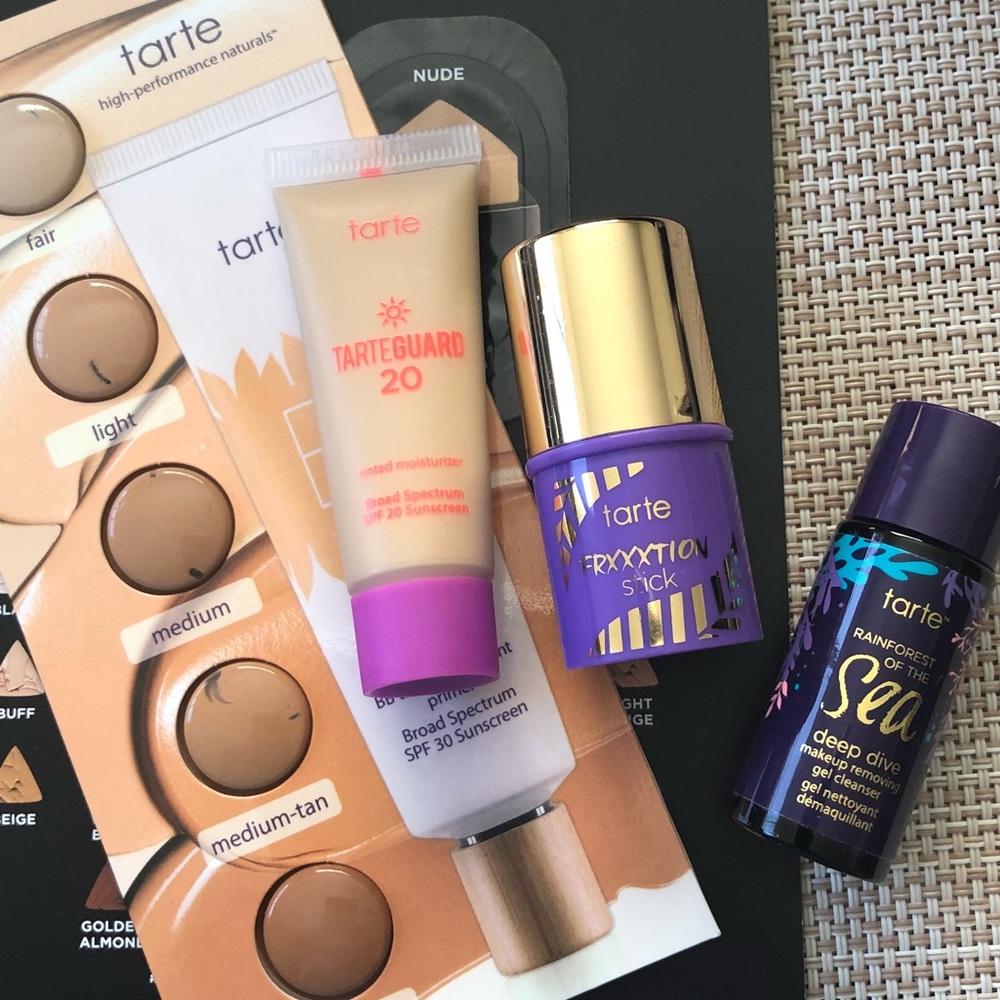 Tarte Deluxe Samples Set